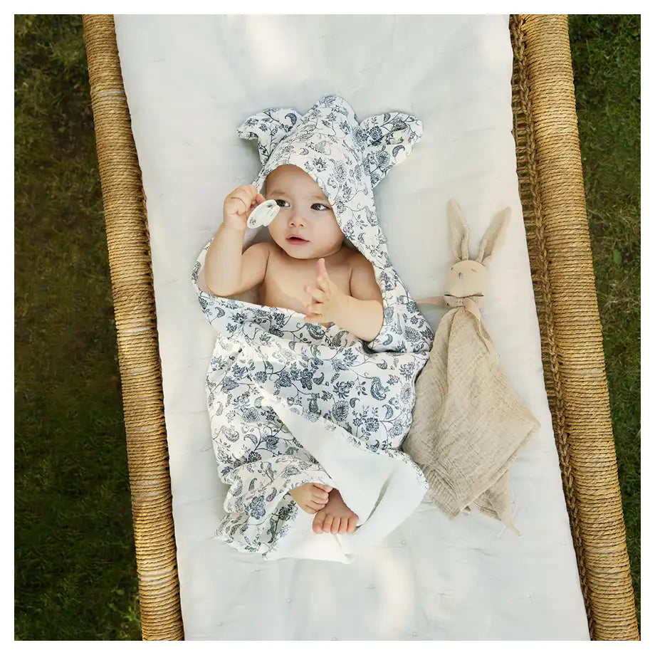 Elodie Hooded Towel (Candy)