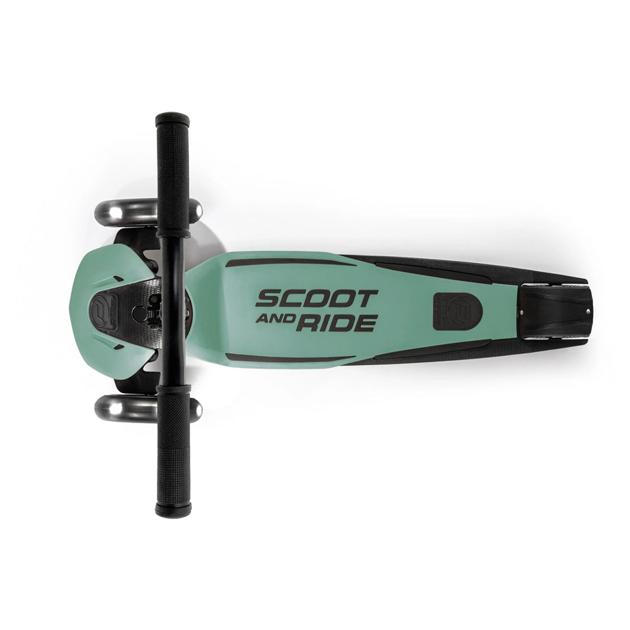 Scoot & Ride Highwaykick 5 LED (Forest)