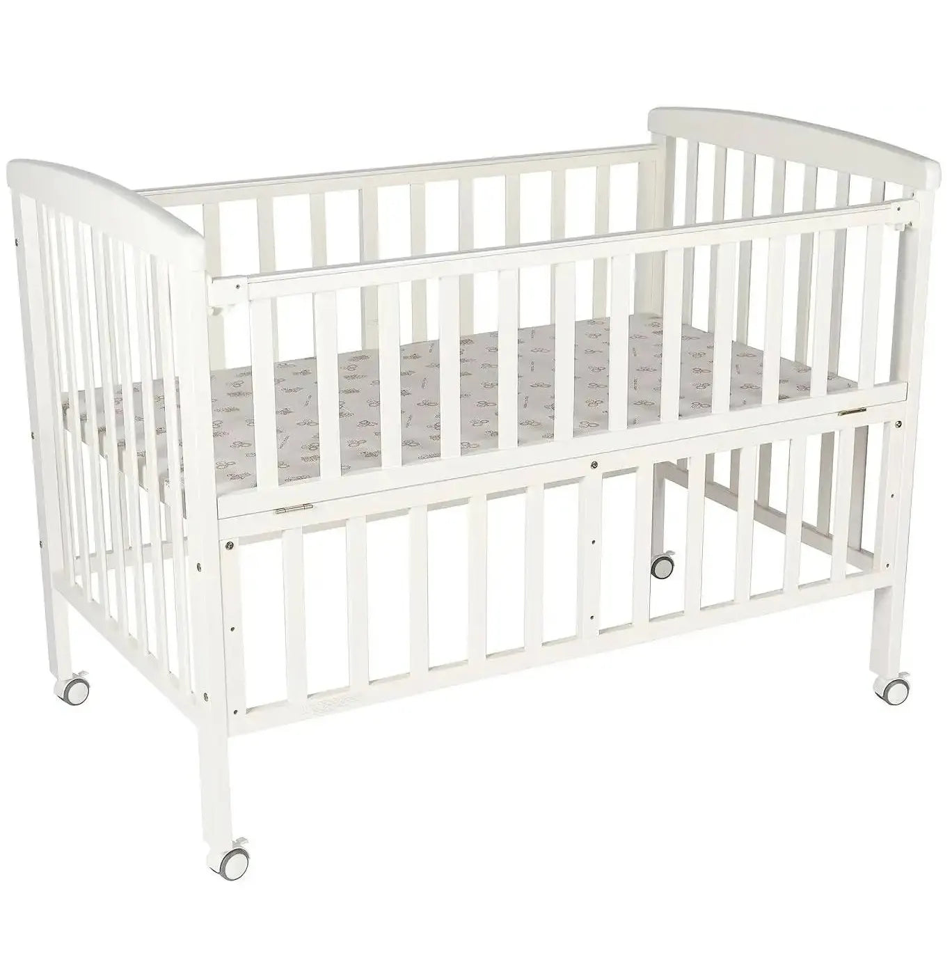 White Moon Wooden Portable Crib Best price at Halamama Halamama