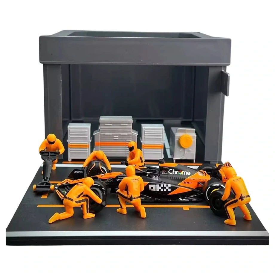 Bburago Formula One Racing McLaren MCL38 Miami Grand Prix 2024 Pit Pass Diorama Playset (1:43)