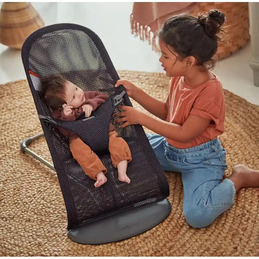 BabyBjörn Bouncer Bliss - شبكي (أنثراسايت) BabyBjörn Bouncer Bliss - شبكي (أنثراسايت)