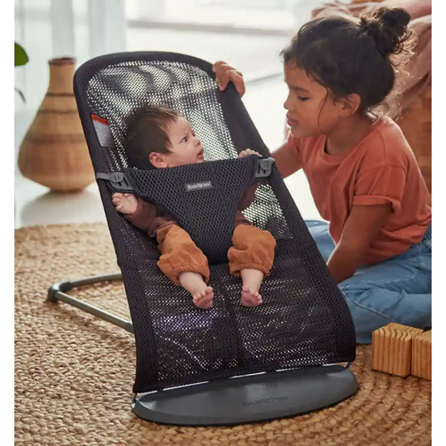 BabyBjörn Bouncer Bliss - شبكي (أنثراسايت) BabyBjörn Bouncer Bliss - شبكي (أنثراسايت)