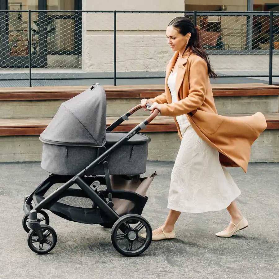 سرير أطفال UPPAbaby V3 - Greyson - مزيج الفحم سرير أطفال UPPAbaby V3 - Greyson - مزيج الفحم