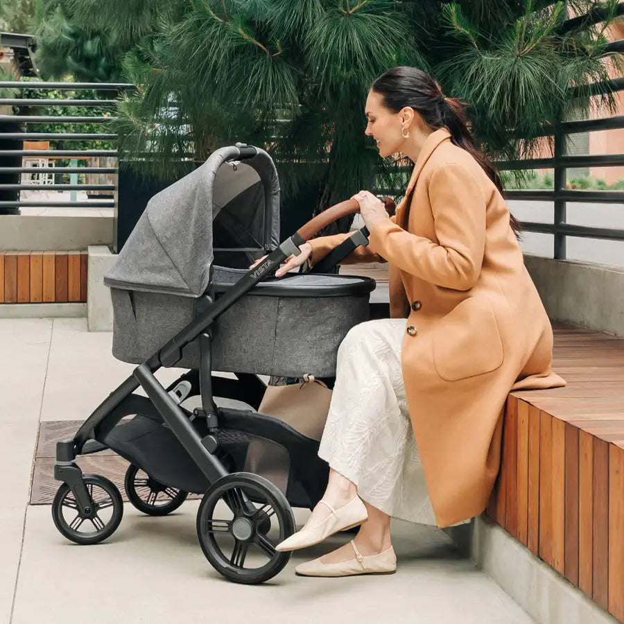 سرير أطفال UPPAbaby V3 - Greyson - مزيج الفحم سرير أطفال UPPAbaby V3 - Greyson - مزيج الفحم