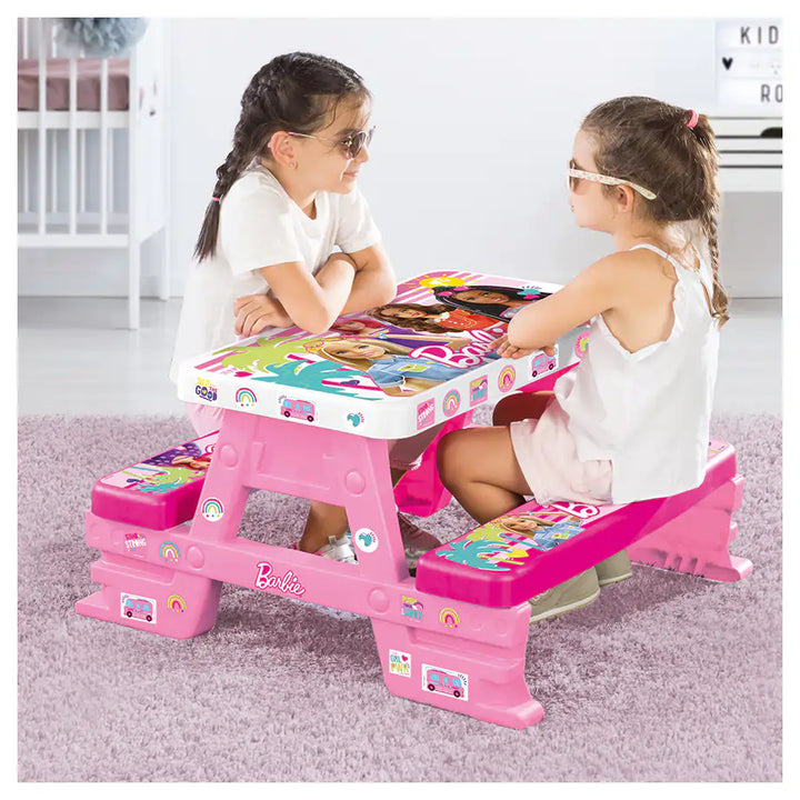 Dolu Barbie Picnic Table