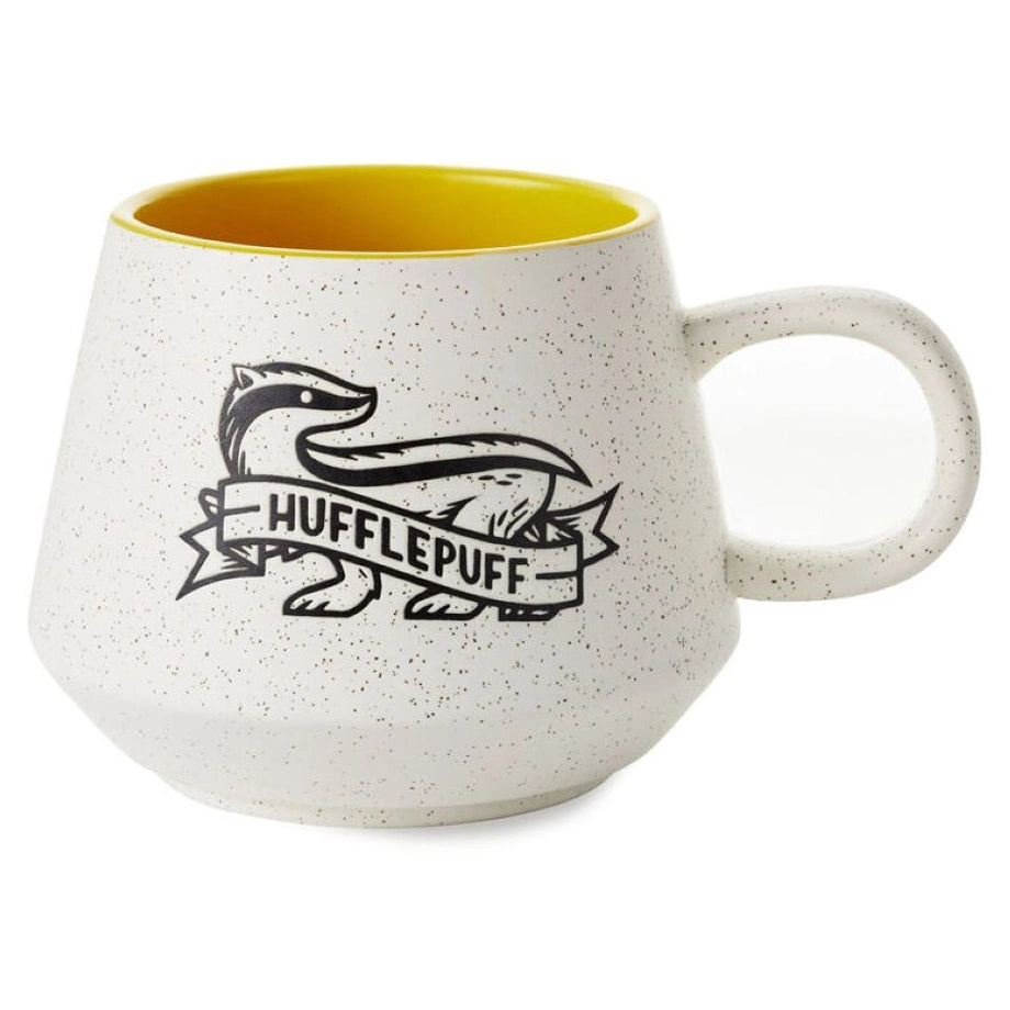 Hallmark Harry Potter Retro Hufflepuff Mug (770 ml)