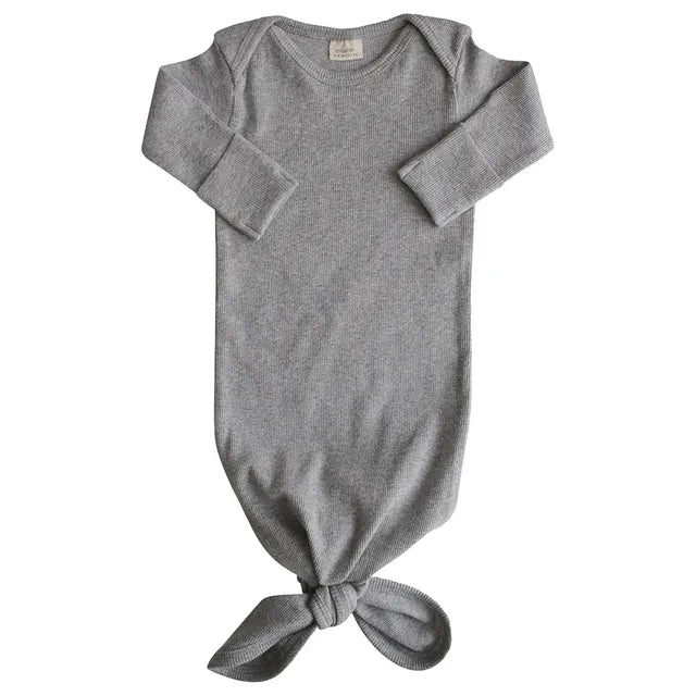 Mushie Ribbed Knotted Baby Gown (Gray Melange)