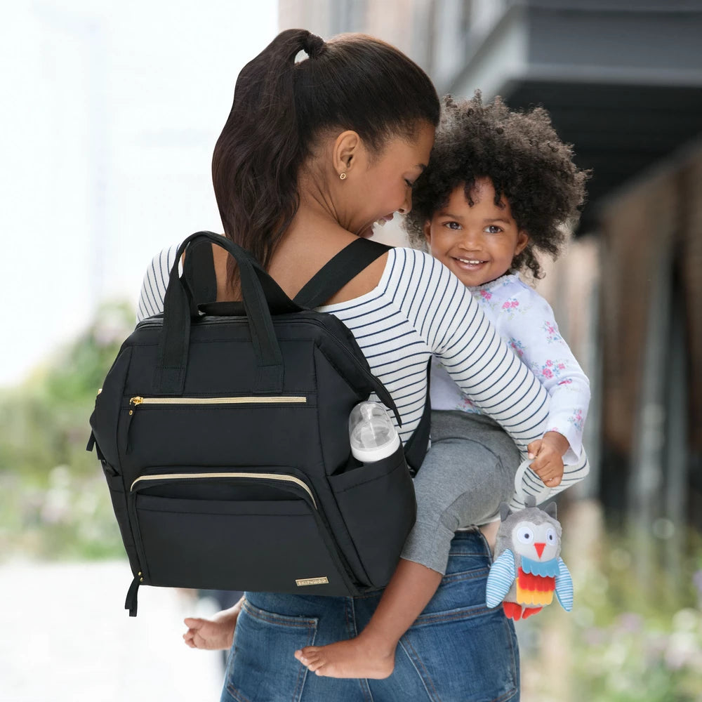 Skip Hop Main Frame Diaper Backpack (Black) Skip Hop Main Frame Diaper Backpack (Black)