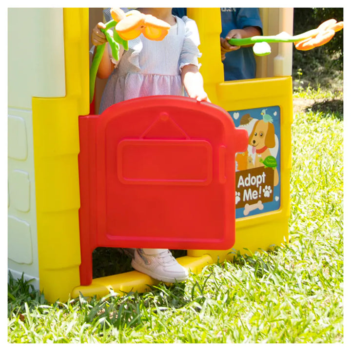 Grow'n Up 2-in-1 Pet Center & Playhouse Fun Indoor & Outdoor Play