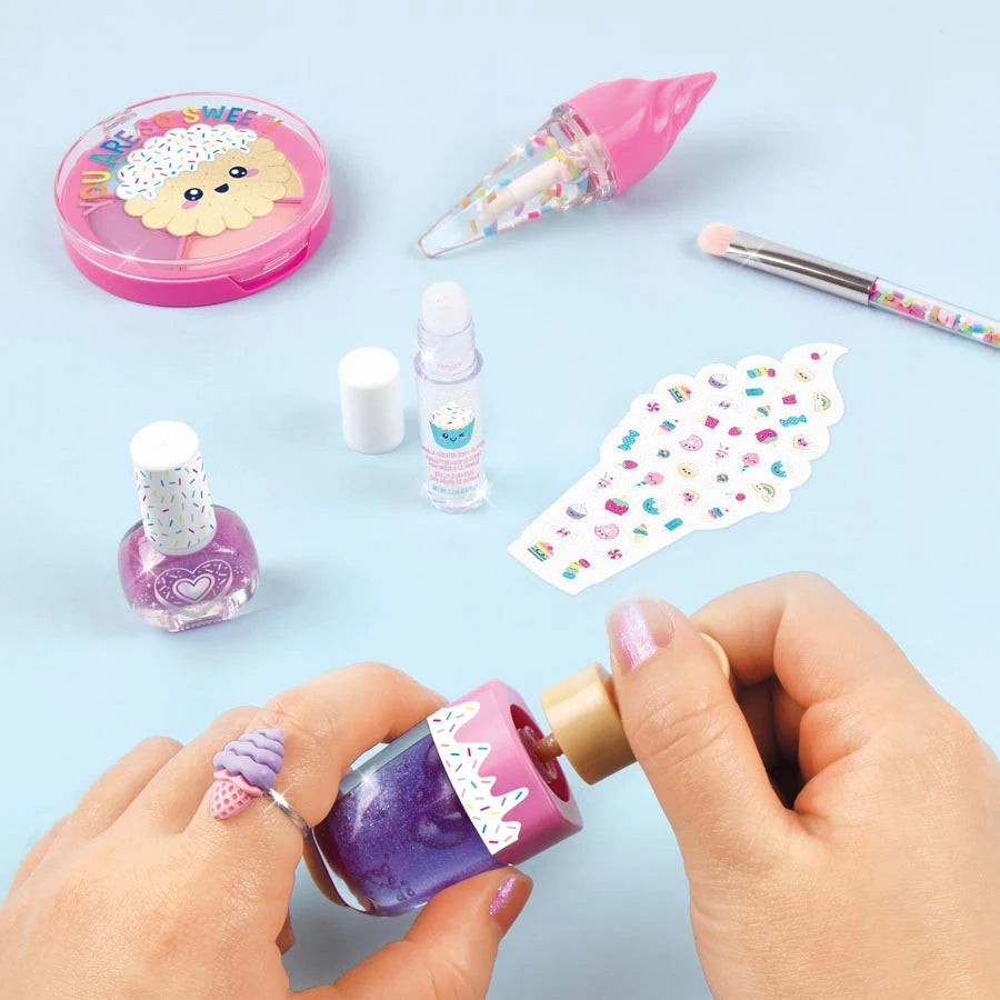 مجموعة مستحضرات التجميل Make it Real Candy Shop مجموعة مستحضرات التجميل Make it Real Candy Shop