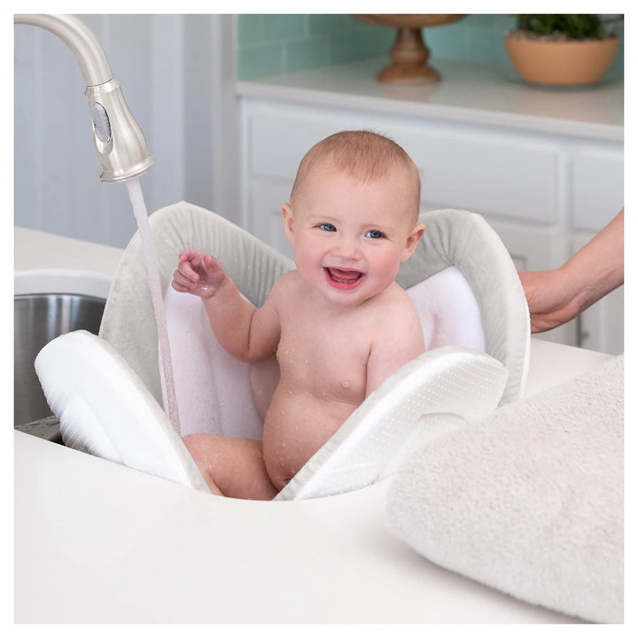 Blooming Bath Lotus with Snaps (Grey/White/Yellow)