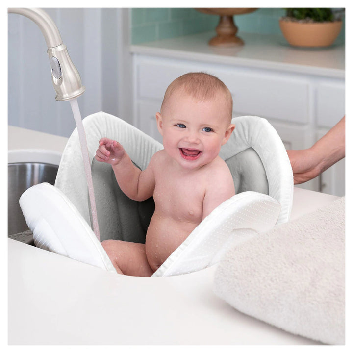 Blooming Bath Lotus with Snaps (Grey)