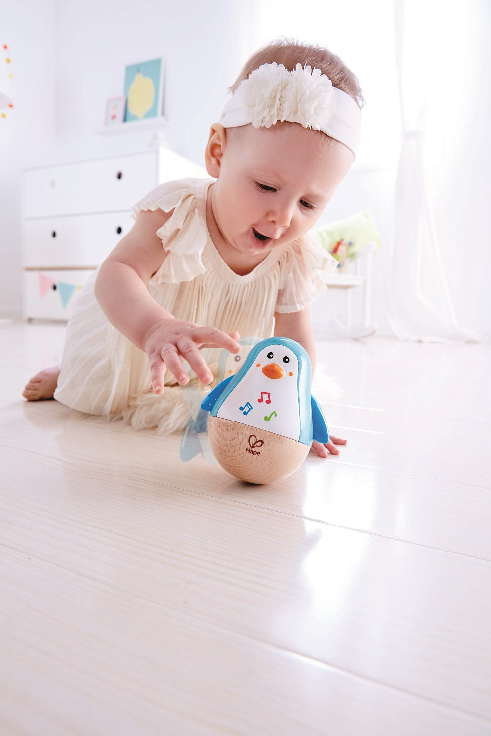 Hape Penguin Musical Wobbler Hape Penguin Musical Wobbler