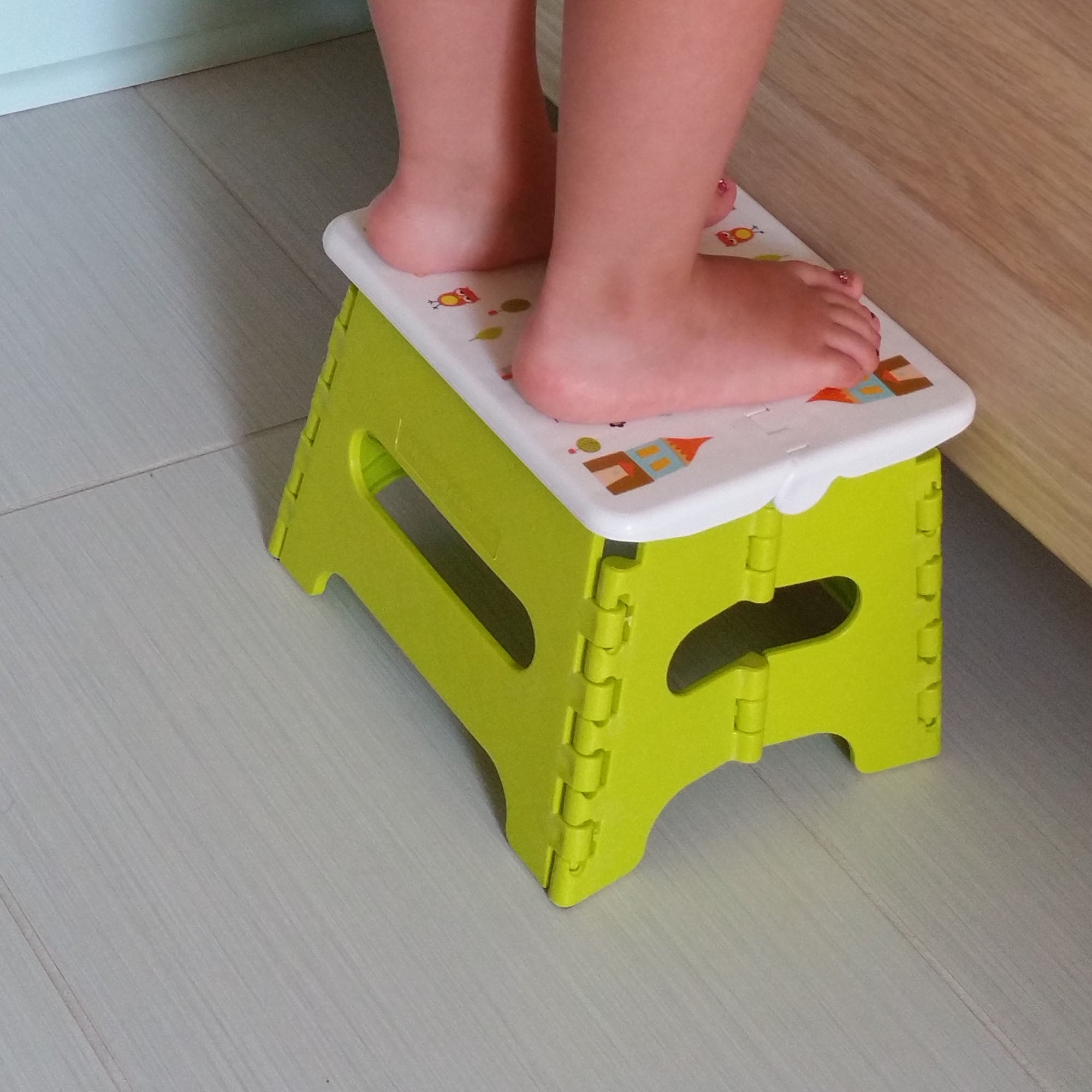 Bbluv Step - Foldable Step Stool (Lime) Bbluv Step - Foldable Step Stool (Lime)