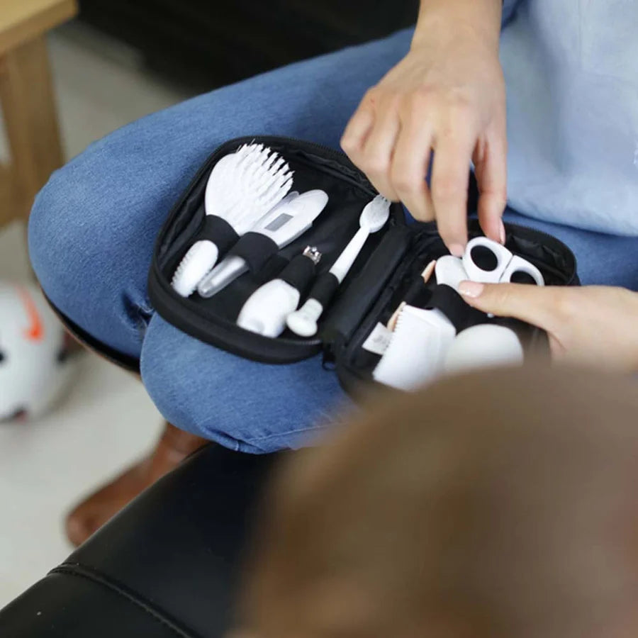 مجموعة العناية الصحية أقرب إلى الطبيعة من تومي تيبي، عبوة من 9 قطع مجموعة العناية الصحية أقرب إلى الطبيعة من تومي تيبي، عبوة من 9 قطع