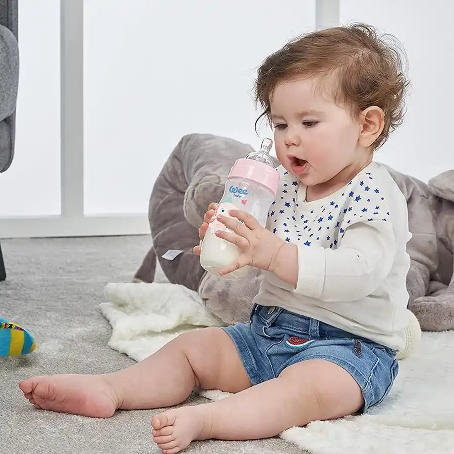 Wee Baby - Classic + Newborn Feeding Bottle Starter Set (4 Pcs) - Girl