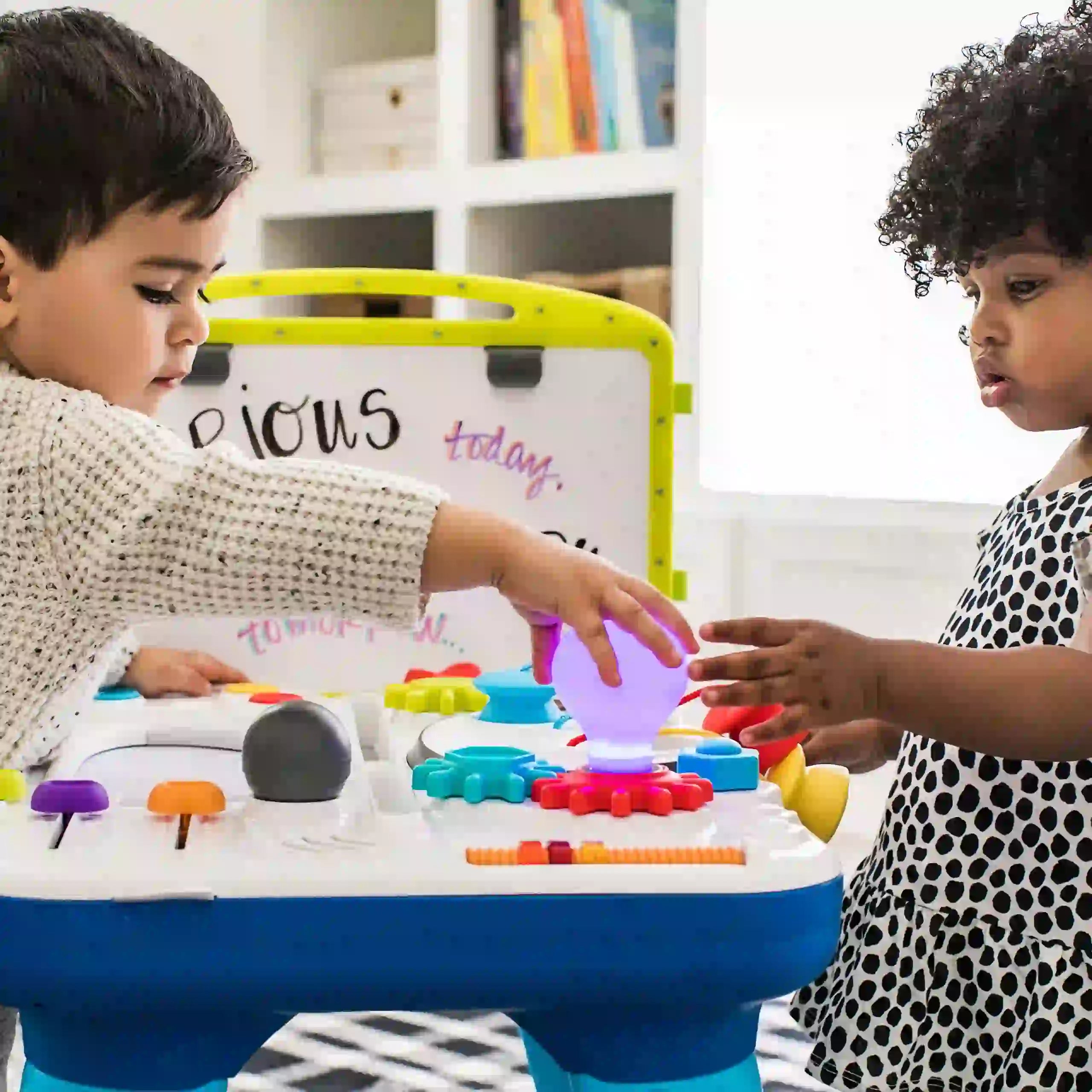 Baby Einstein Curiosity Table Activity Station Baby Einstein Curiosity Table Activity Station