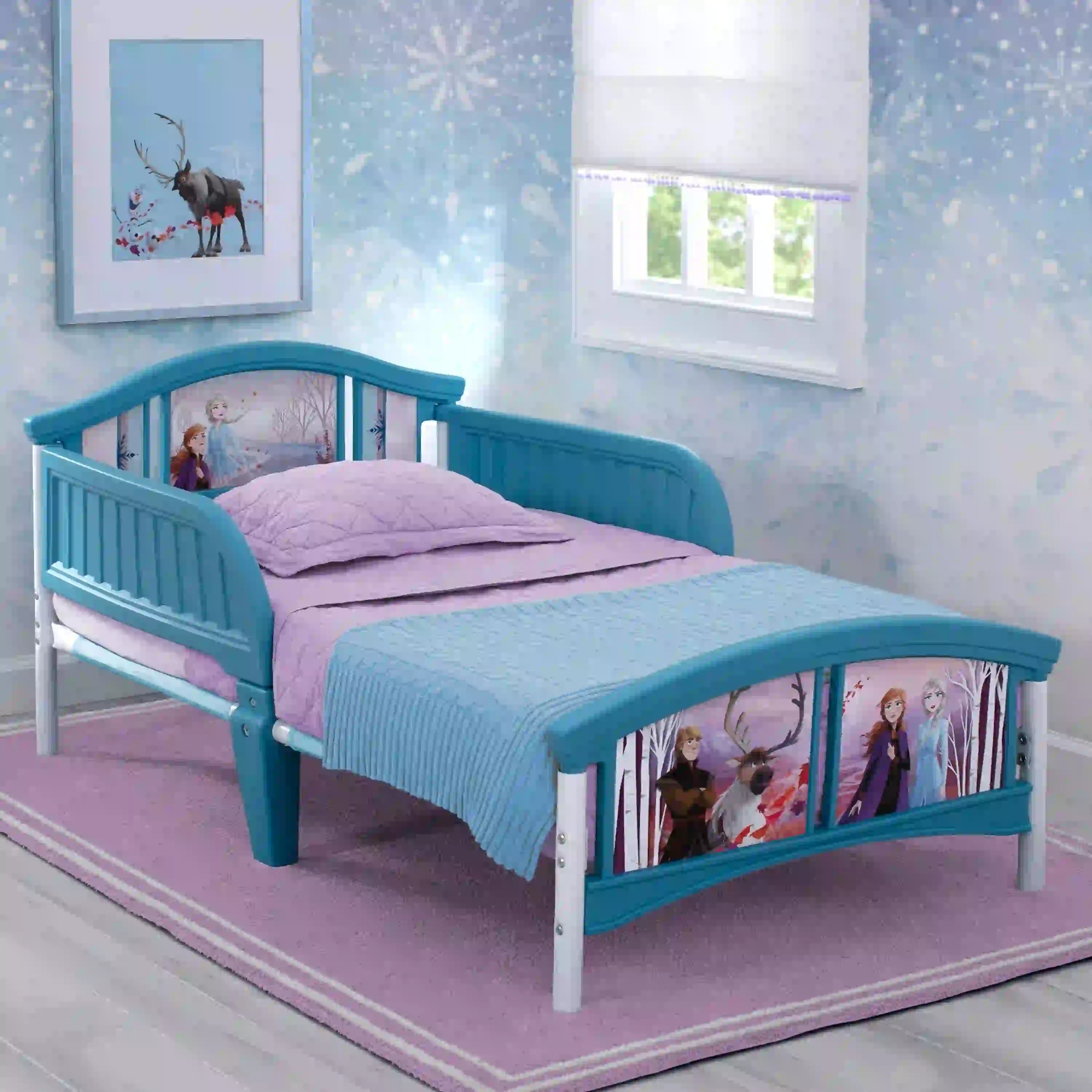 Delta Children - Frozen Toddler Bed (Mattress Included)