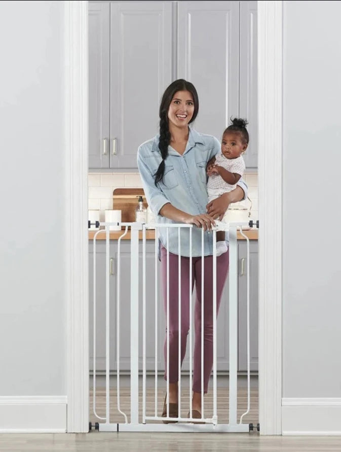 Regalo - Easy Step Extra Tall White Safety Gate (92 x 104 cm)
