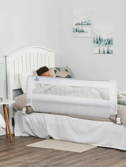 Regalo Extra Long Swing Down Bed Rail (137 x 50 cm)