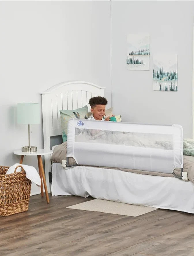 Regalo - Extra Long Swing Down Bed Rail (137 x 50 cm)