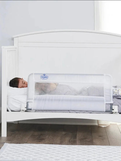Regalo Swing Down Crib Rail (83 x 40 cm)