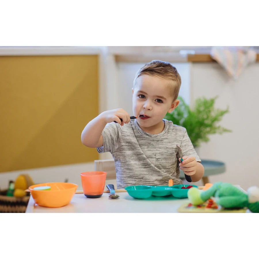 مجموعة أدوات المائدة الأولى للأطفال الكبار من تومي تيبي مجموعة أدوات المائدة الأولى للأطفال الكبار من تومي تيبي