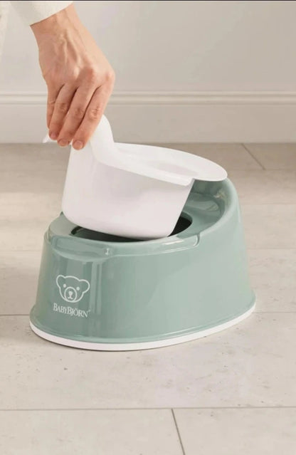 BabyBjörn Smart Potty (Deep Green/White)