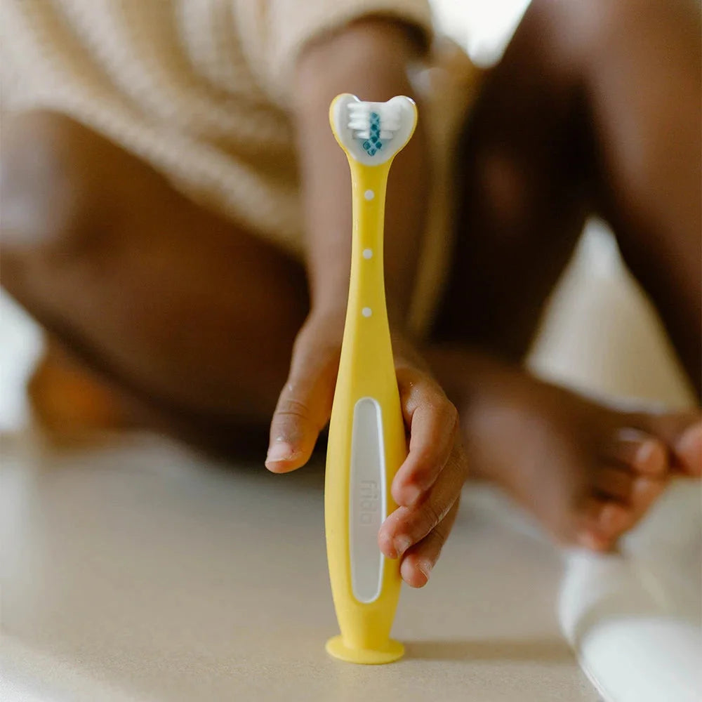 Frida Baby Triple-Angle Toothhugger Training Toothbrush For Toddler (Blue) Frida Baby Triple-Angle Toothhugger Training Toothbrush For Toddler (Blue)
