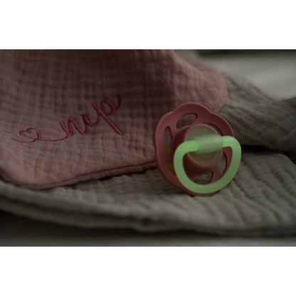 Nip Cherry Air Night Glow-in-the-Dark Round Latex Soother 0-6m (Brown & Red)
