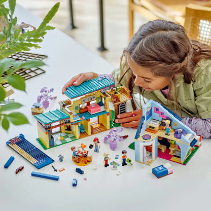 Lego Olly and Paisley's Family Houses