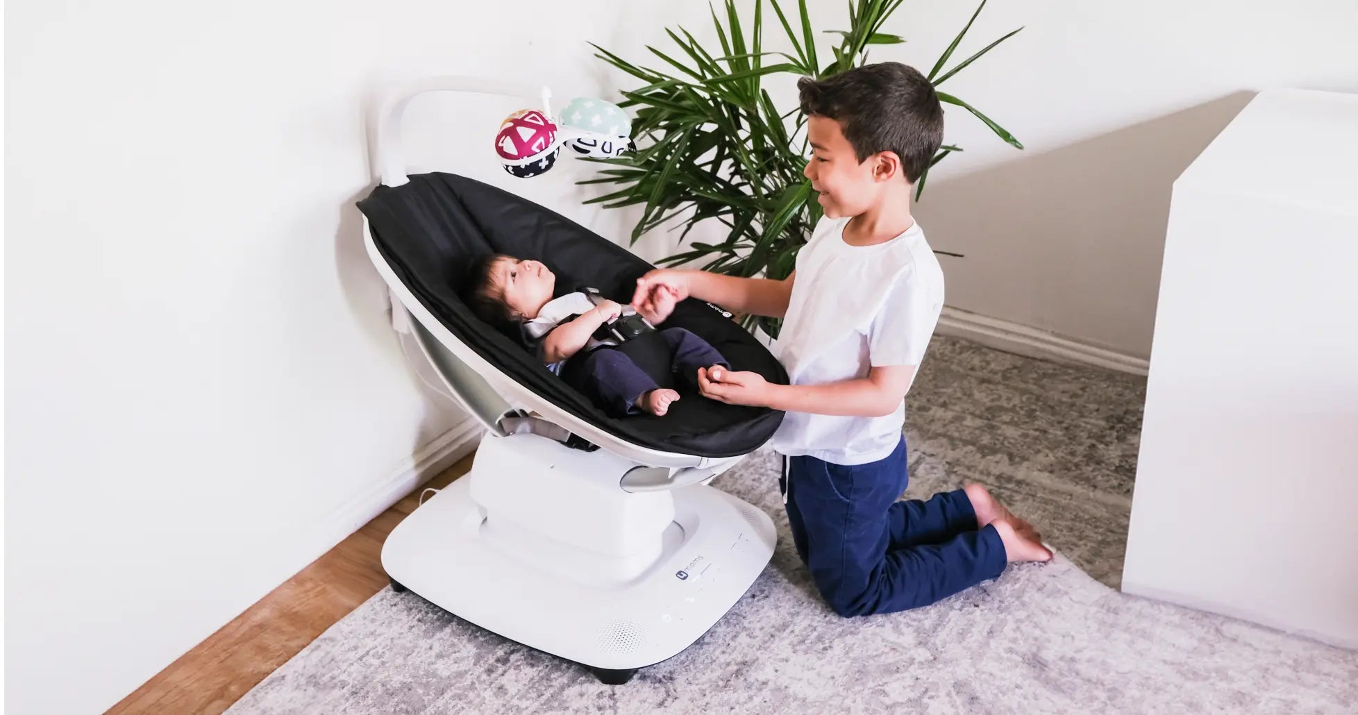 4moms Mamaroo 5.0 - April 17, 2024 – Halamama.com 4moms Mamaroo 5.0 - April 17, 2024 – Halamama.com
