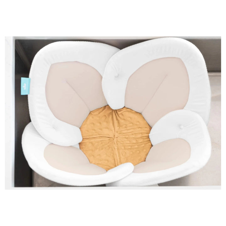 Blooming Bath Lotus with Snaps Honey