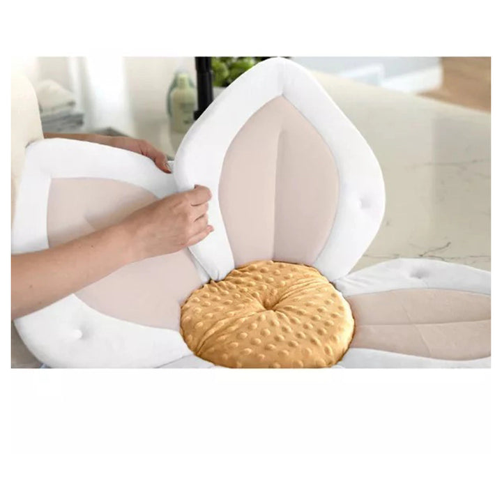 Blooming Bath Lotus with Snaps Honey