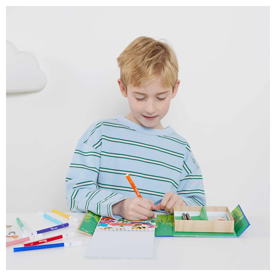 Tiger Tribe Backyard Bugs Colouring Set