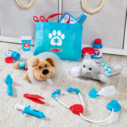 Melissa and Doug Examine & Treat Pet Vet Play Set (24 Pieces)