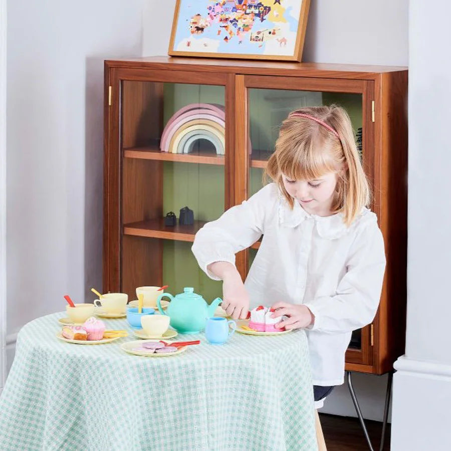 Casdon Tea Set Casdon Tea Set