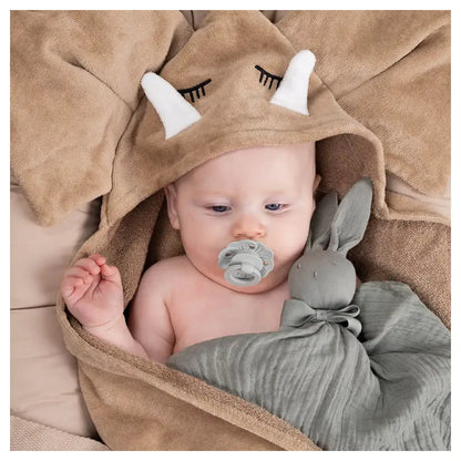 Elodie Hooded Towel (Sweetheart Charlie)