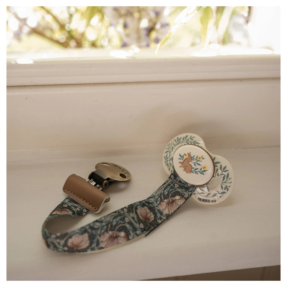 Elodie Pacifier Clip (Pimpernel)