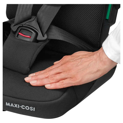 Maxi-Cosi Nomad Plus  I-Size Car Seat (Authentic Black)