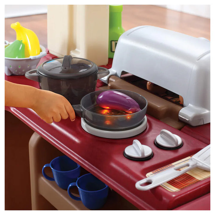 Step2 Grand Walk-In Kitchen & Grill