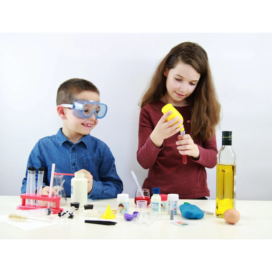 Buki France Chemistry 150 Experiments Kit