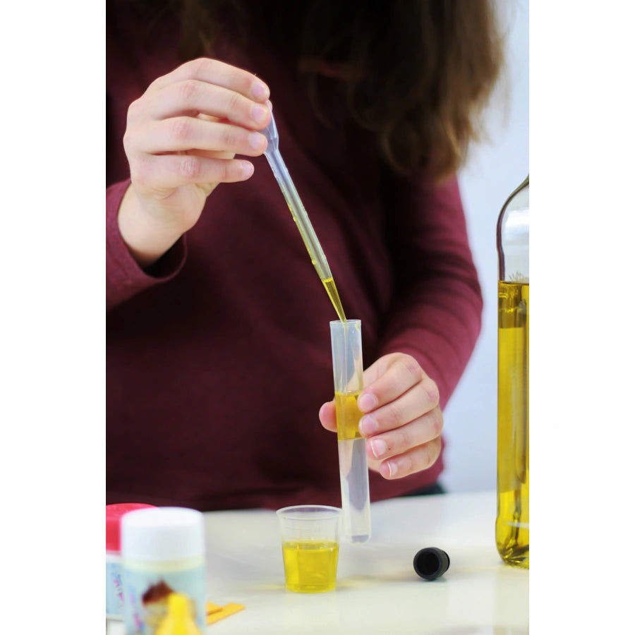 Buki France Chemistry 150 Experiments Kit