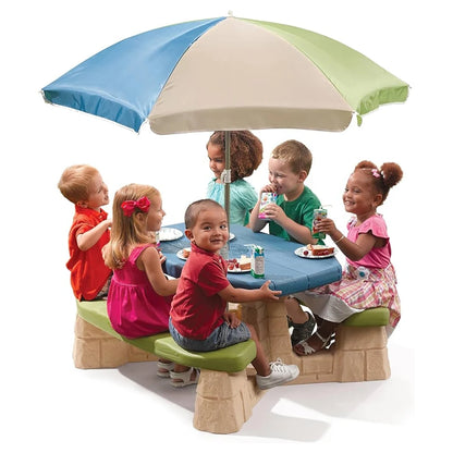 Step2 Naturally Playful Picnic Table with Umbrella Set
