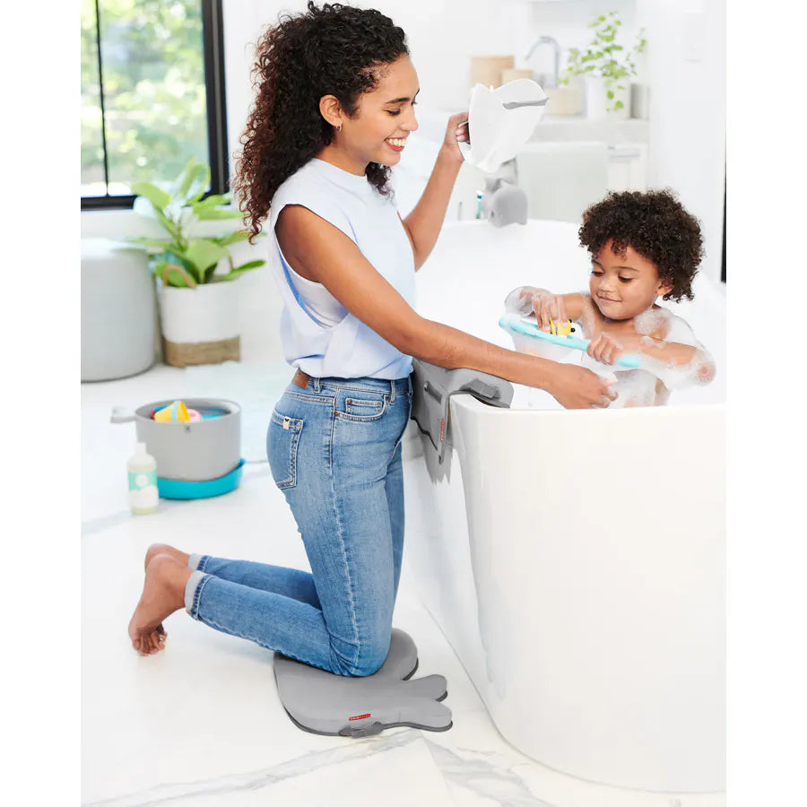 Skip Hop Moby Waterfall Rinser (White)