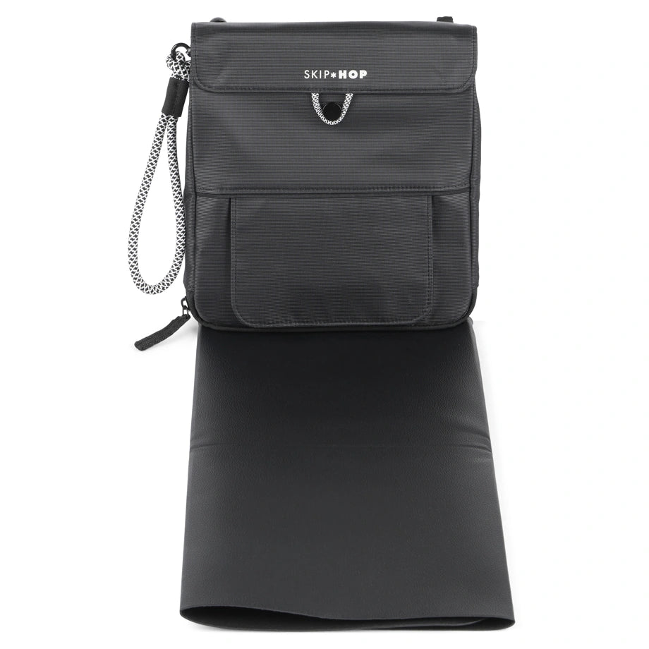 Skip Hop Clean Slate Changing Station (Black)