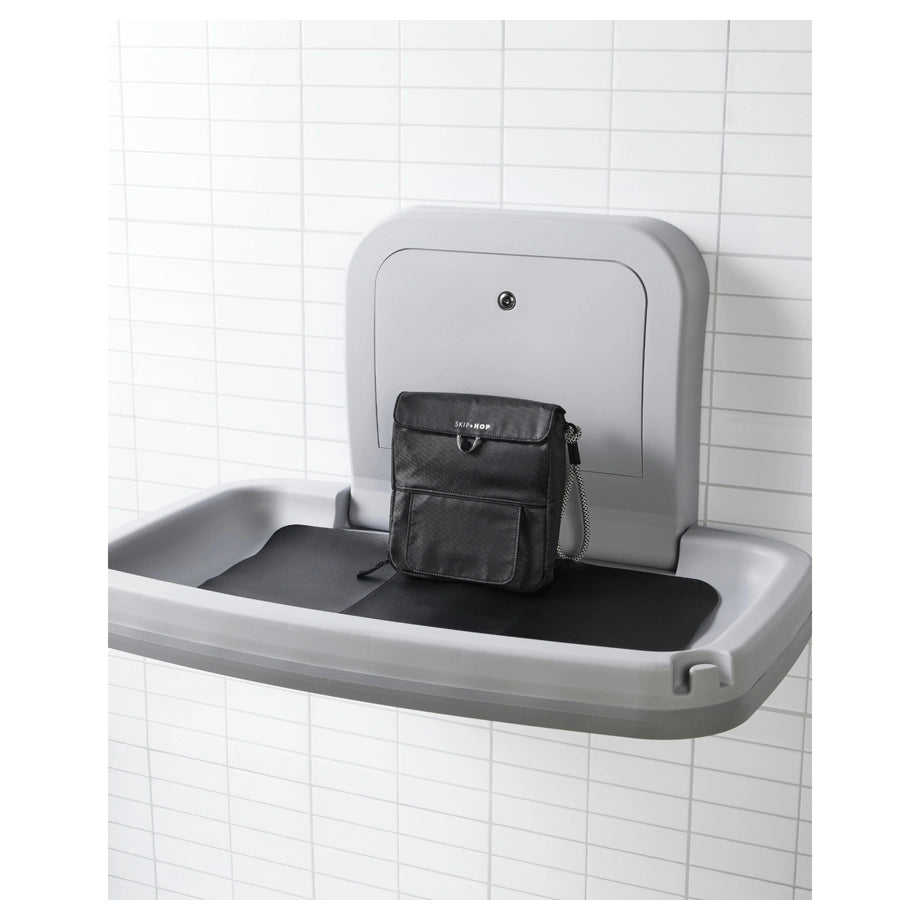 Skip Hop Clean Slate Changing Station (Black)