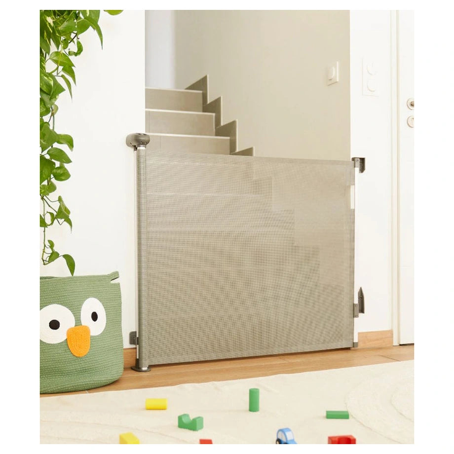 Babymoov Safe & Roll Retractable Gate