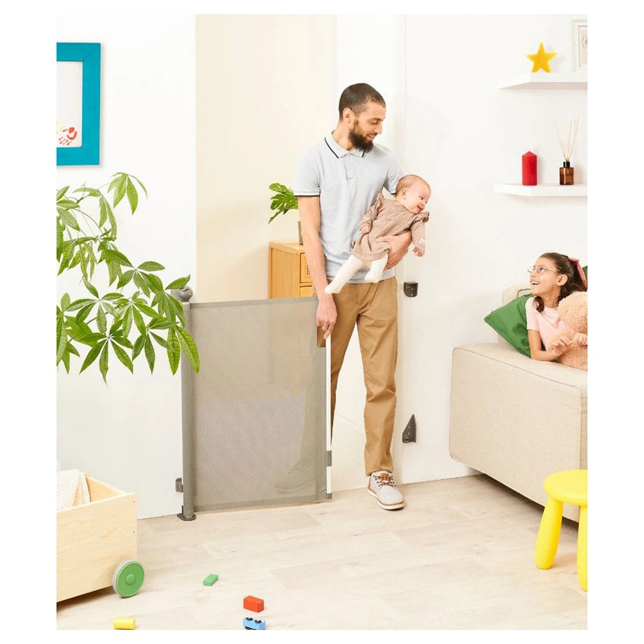 Babymoov Safe & Roll Retractable Gate