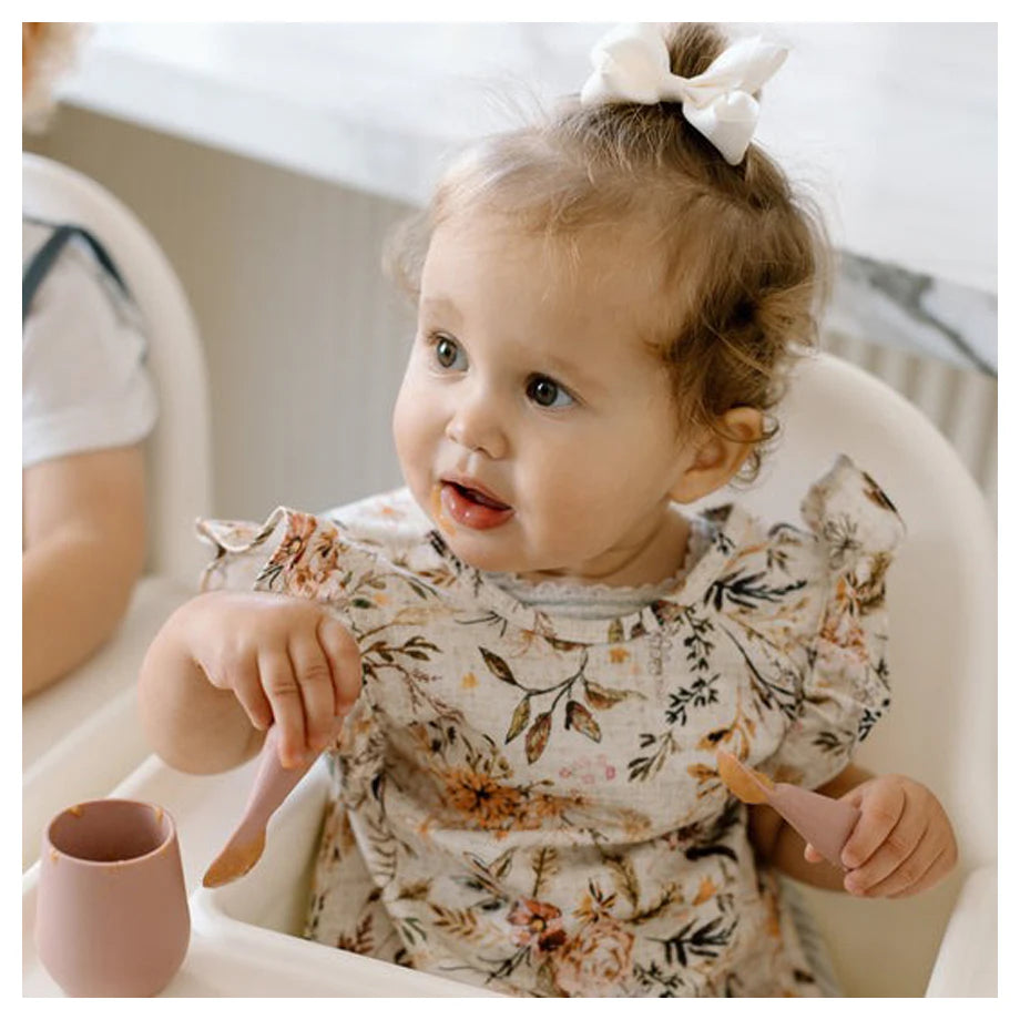 Bapronbaby Feeding Bib (Delilah Floral Flutter)